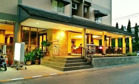 People Place Boutique In Town Hotel - Sha Extra Plus Τσιάνγκ Μάι Εξωτερικό φωτογραφία