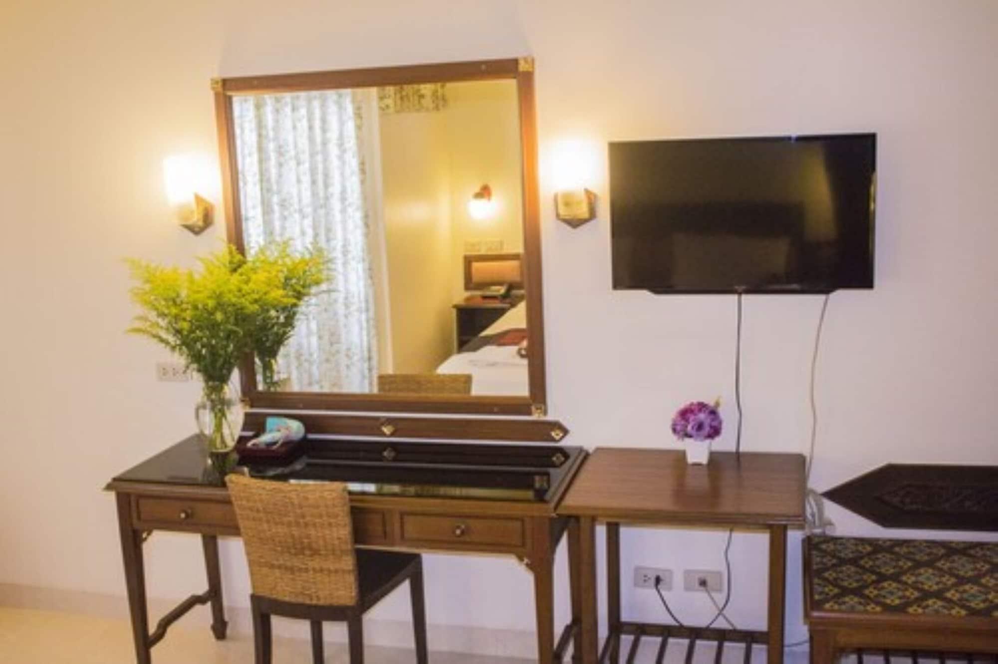 People Place Boutique In Town Hotel - Sha Extra Plus Τσιάνγκ Μάι Εξωτερικό φωτογραφία